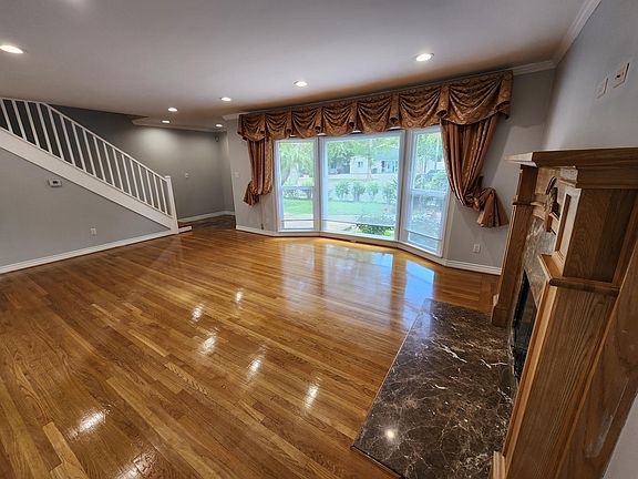 5th image of 5131 Topanga Canyon Blvd