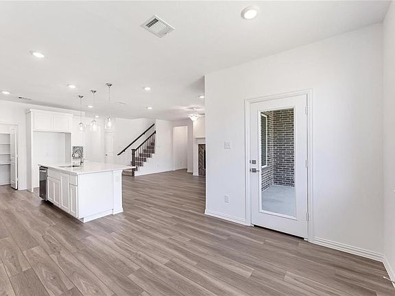 5th image of 1732 Everglades Dr #1732