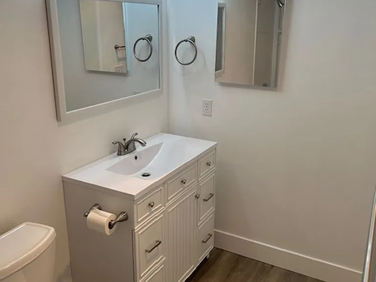 2805 NE 125th St #303 — Photo 13