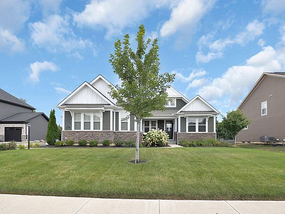 2nd image of 8411 Chesapeake Way NW