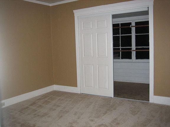 5th image of 2538 Parker Ave