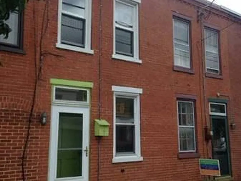 222 W Walnut St — Photo 17