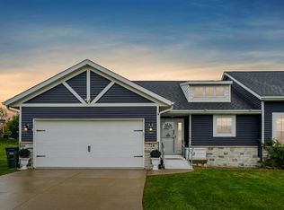 724 Grindstone Cir, Waterloo, IA 50702