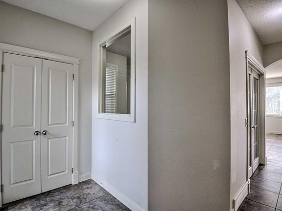 4th image of 204 Eversyde Mews SW