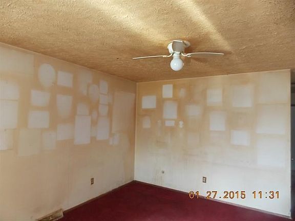3rd image of 2611 Oneida Dr