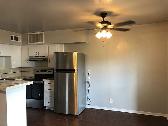 4th image of 308 Smith St #308/106