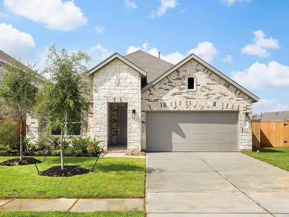 1589 Oakdale Crest Rd