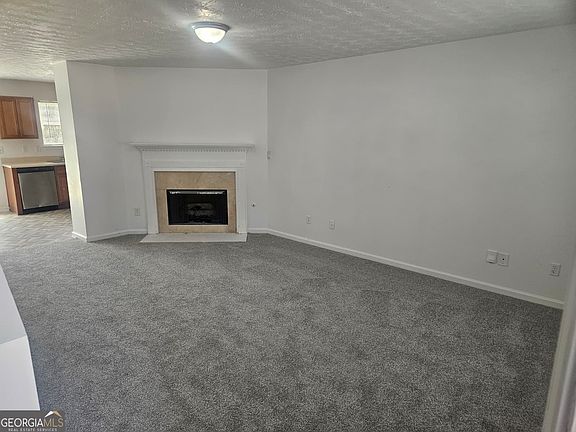 4th image of 9432 Lakeview Rd #53