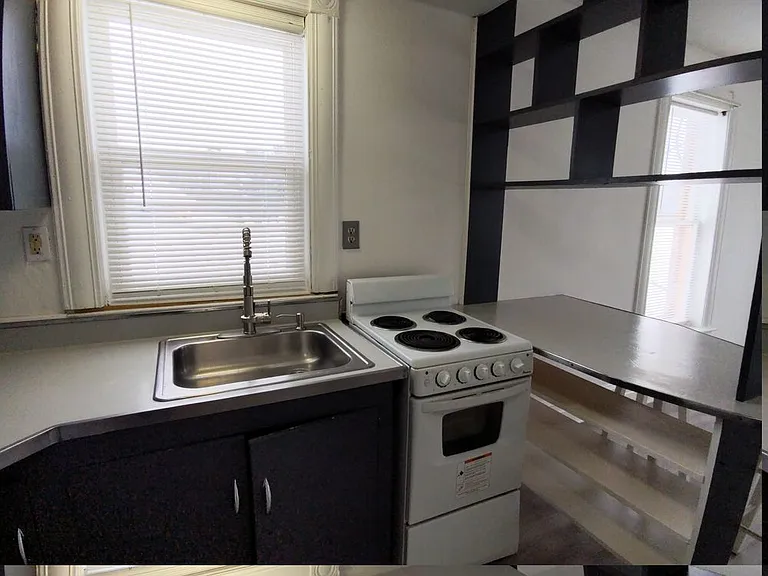 14 Willow St #3 — Photo 9