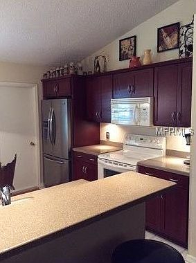 5th image of 178 Jean St