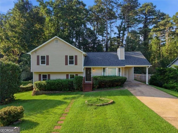 1380 Ashbrook Dr NW, Lawrenceville, GA 30043