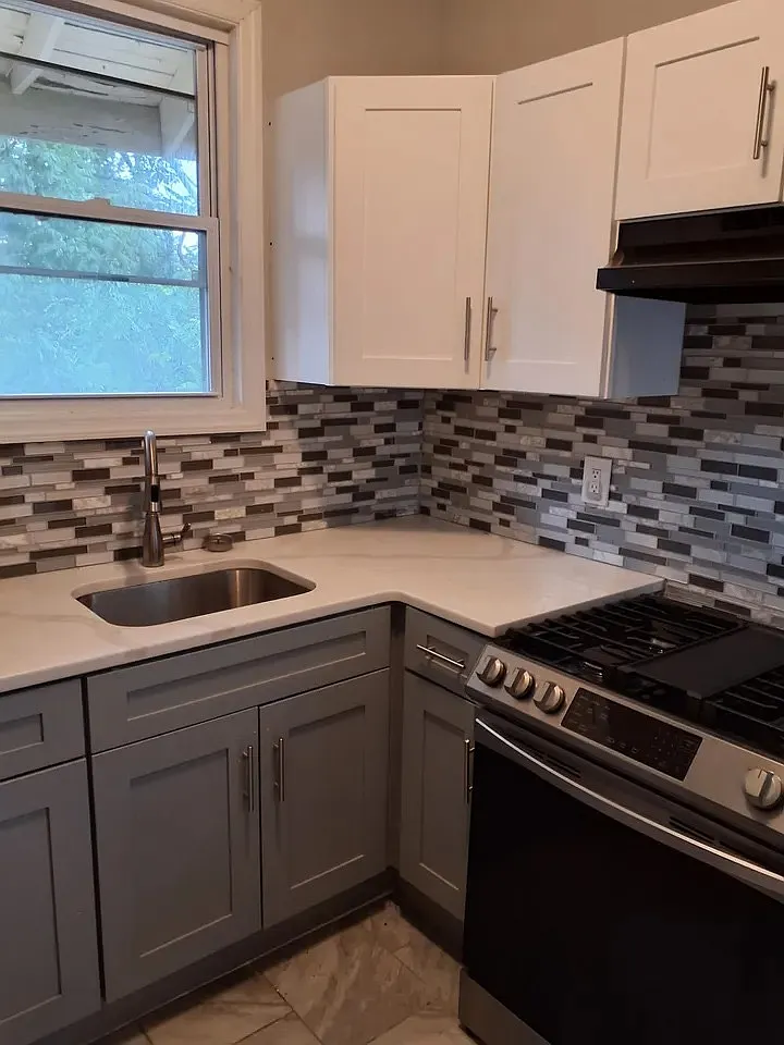 3 bed, $1,900 — Photo 4