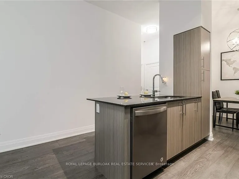 55 Speers Rd #104 — Photo 7
