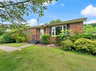 1917 E Dutch Creek Road, Pekin, IN 47165