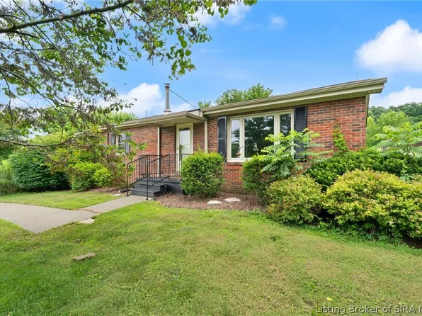 1917 E Dutch Creek Road, Pekin, IN 47165