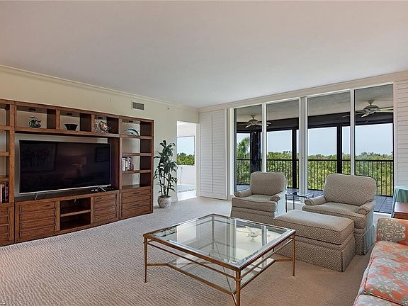 3rd image of 7425 Pelican Bay Blvd APT 304