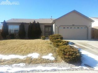 860 Foxwood Dr, Colorado Springs, CO 80911