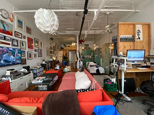 Rented by Nooklyn NYC LLC | media 27