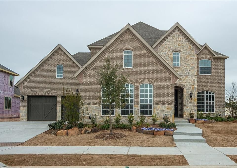 1st image of 2031 Longmont Ln