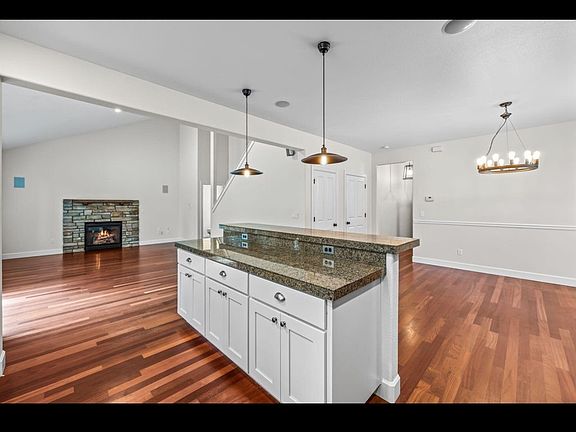 2nd image of 19767 Dartmouth Ave