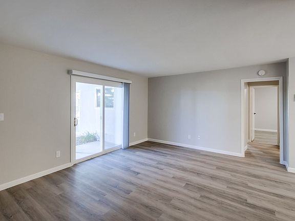 5th image of 4424 Mississippi St #7