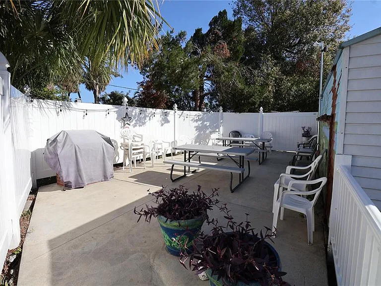 5858 Welcome Rd #J23 — Photo 12