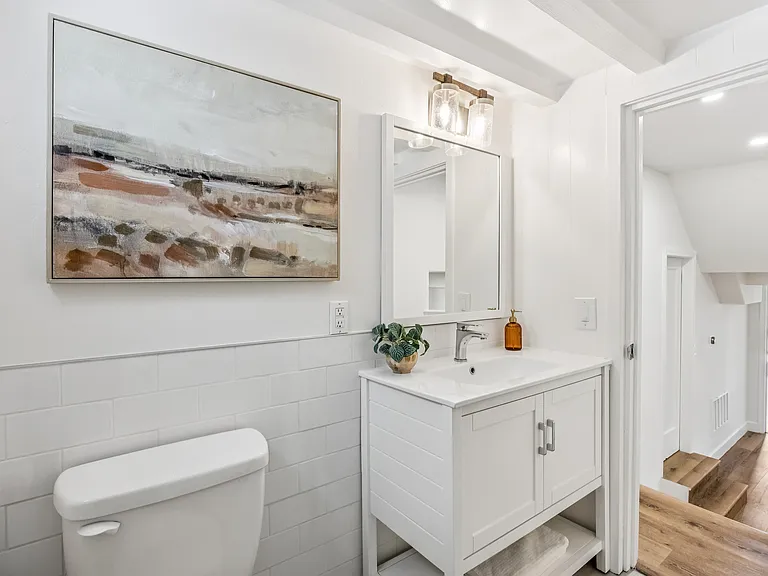 610 Hillcrest Blvd — Photo 44