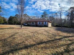 22368 Old Chapel Rd, Newsoms, VA 23874