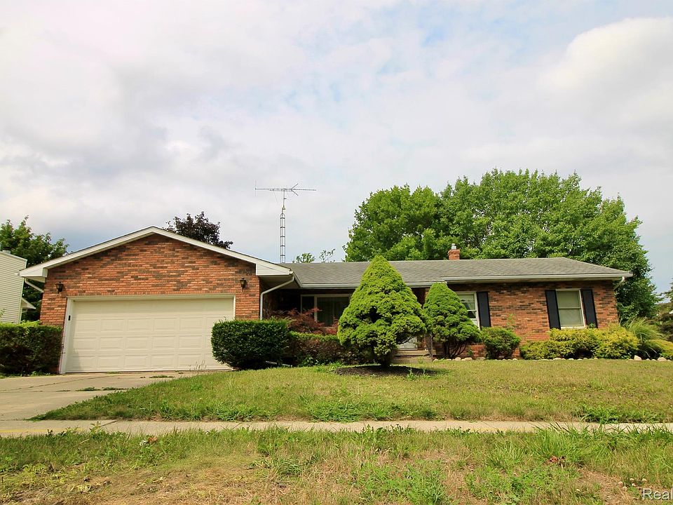 1st image of 403 N Wickshire Ln
