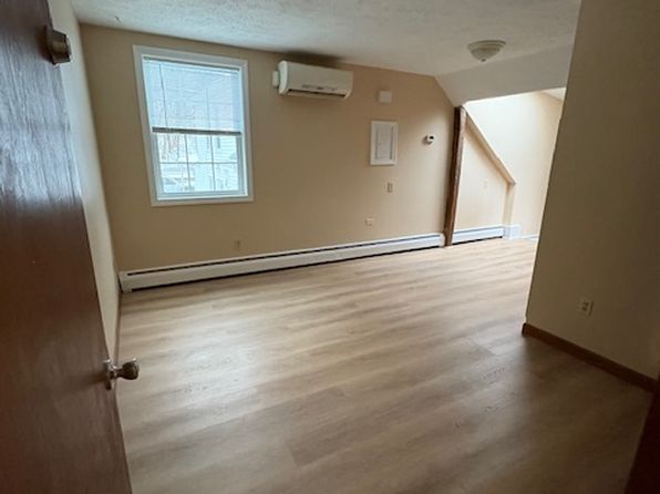 891 Mammoth Rd APT E