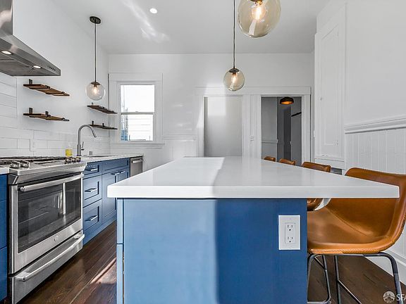5th image of 22 Appleton Ave