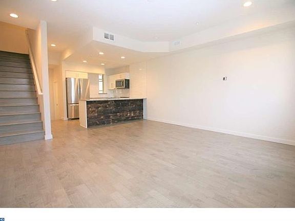 3rd image of 1734 Wylie St