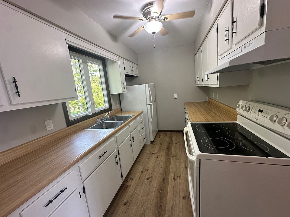 Kitchen with lots of storage space