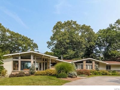 36 Chestnut Ridge Rd, Bedford Corners, NY, 10549