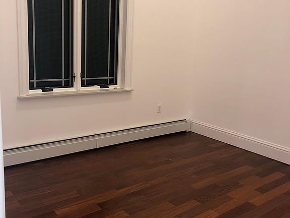 3rd image of 14642 22nd Ave #1