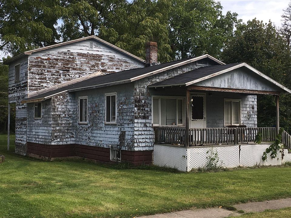 1st image of 409 E Oliver St