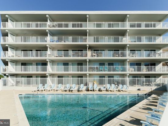 2 80th St Unit 406, Ocean City, MD 21842