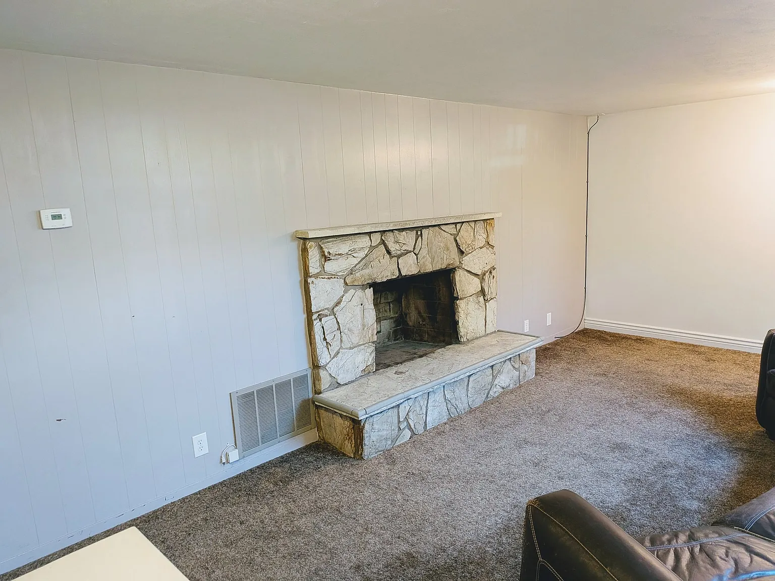 Basement Single Family Apartment — Photo 2
