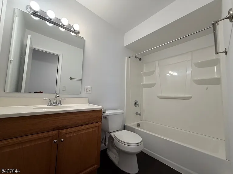 155 Landing Rd — Photo 6