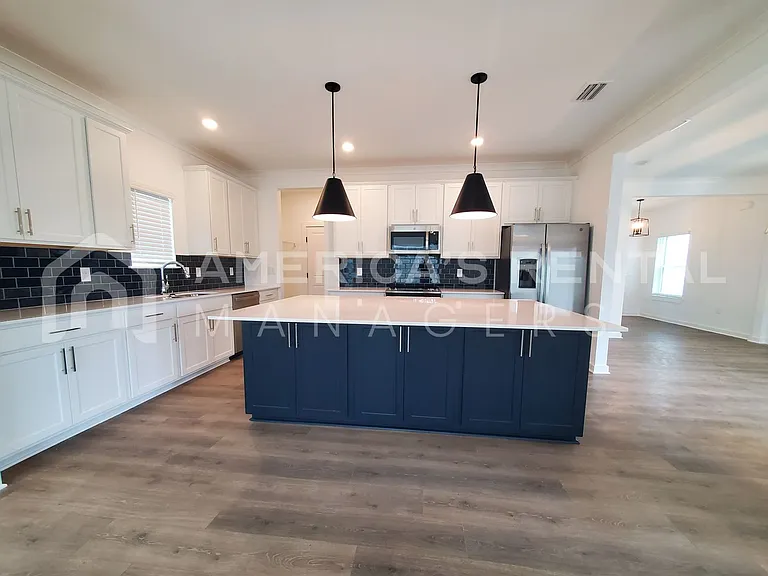 4676 Casablanca Dr — Photo 5