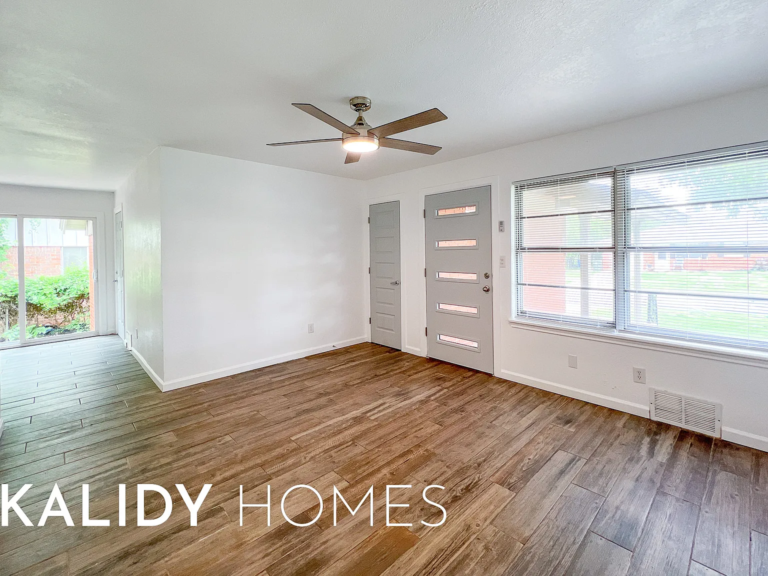 402 West Fairchild Drive - 1 — Photo 4