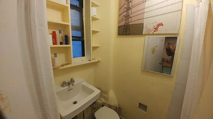 Rented by Downtown Mgt & Realty LLC | media 16