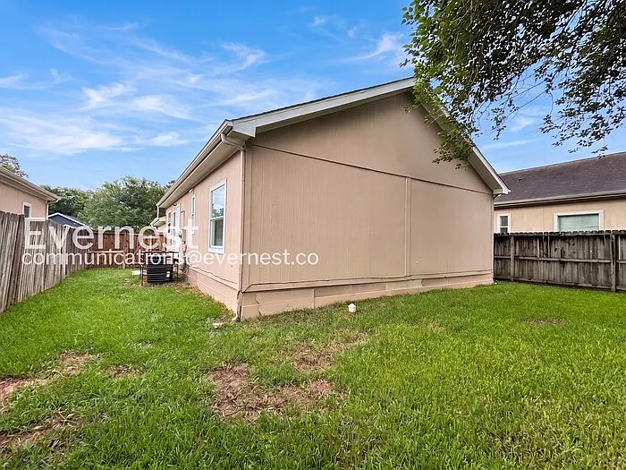 11711 Greenglen Dr — Photo 20