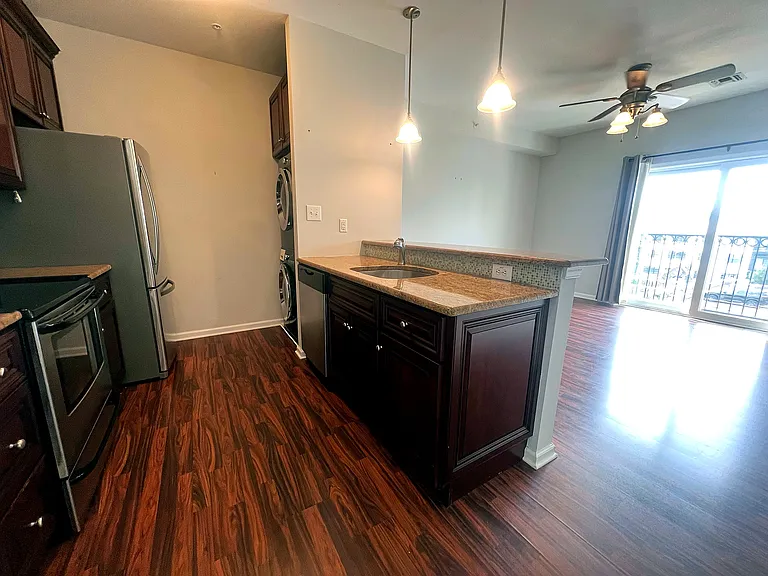 135 Prospect St — Photo 4