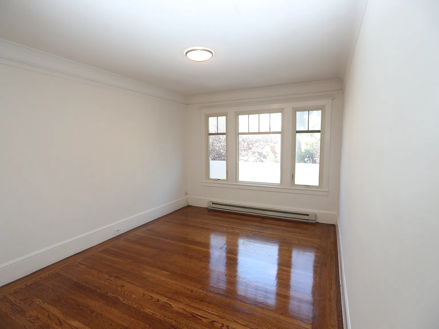 1 bed, 650 sqft, $4,700 — Photo 3