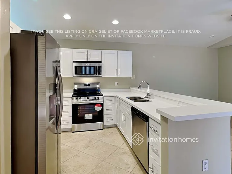 15543 SW 96th Ter — Photo 8