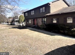59 Willis Dr, Ewing, NJ 08628