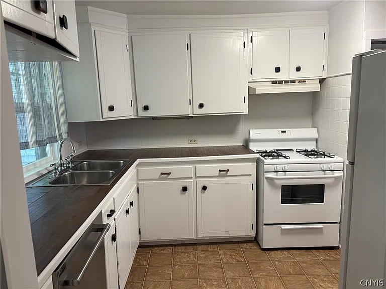 135 W Mohawk St — Photo 8