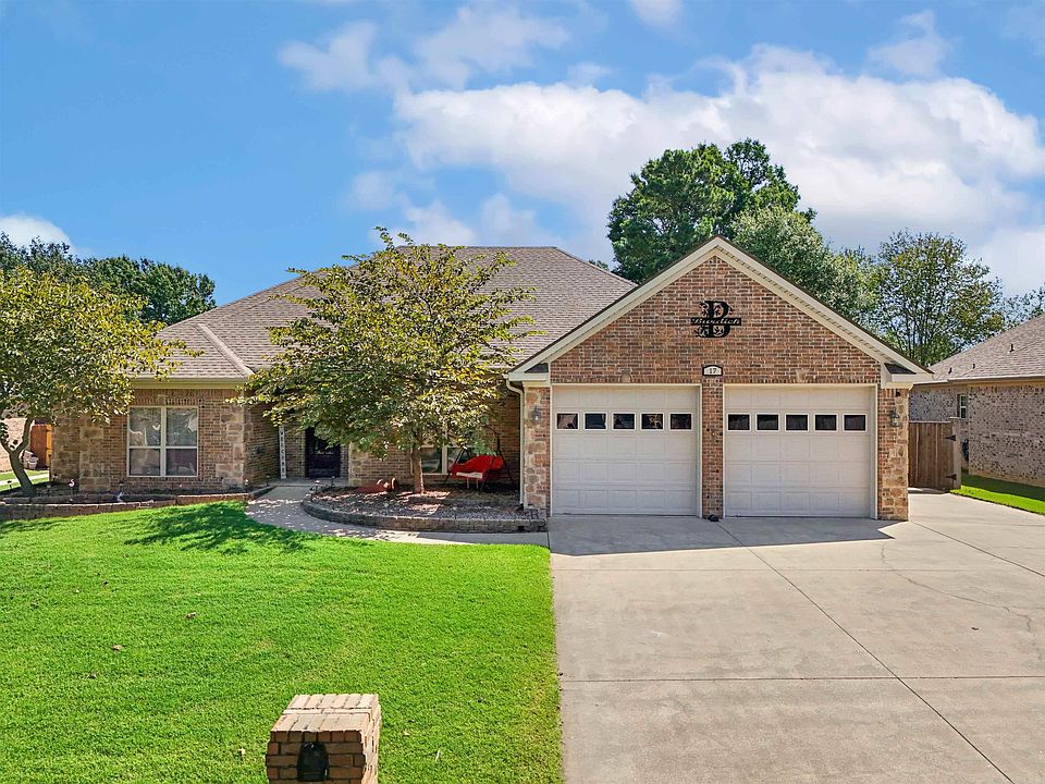 1st image of 17 Crosswinds Dr