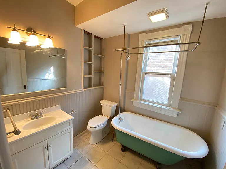 Neil Ave 686-688 MLR — Photo 8